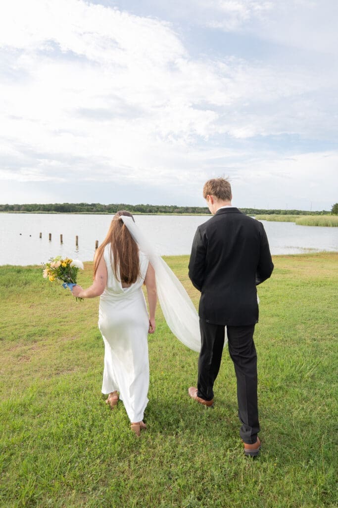 lake bryan engagement photos